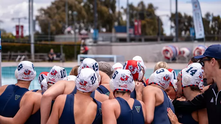 Fresno State water polo team huddle