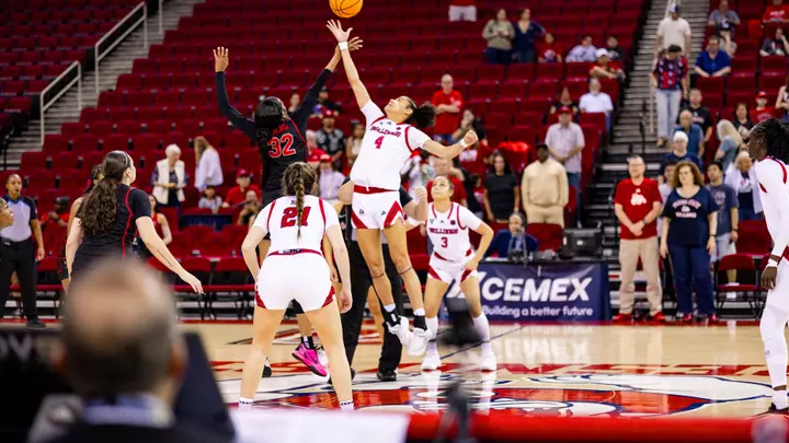 jaisa gamble tip off vs UNLV