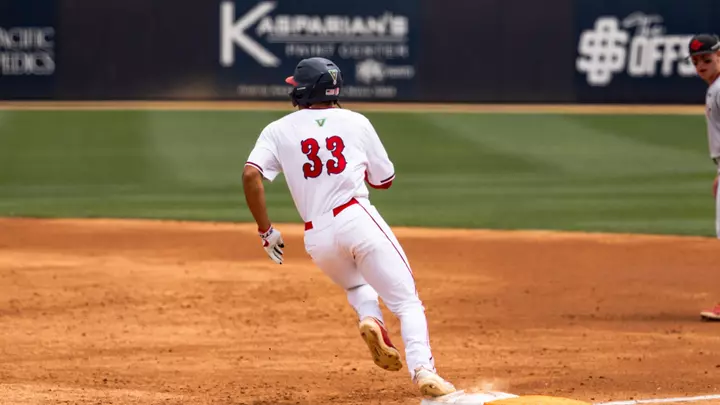 Marcus Nolen rounding first
