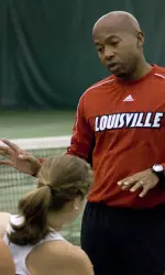 Tachovsky Signs with Women's Tennis