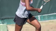Women's Tennis Signs Suswam