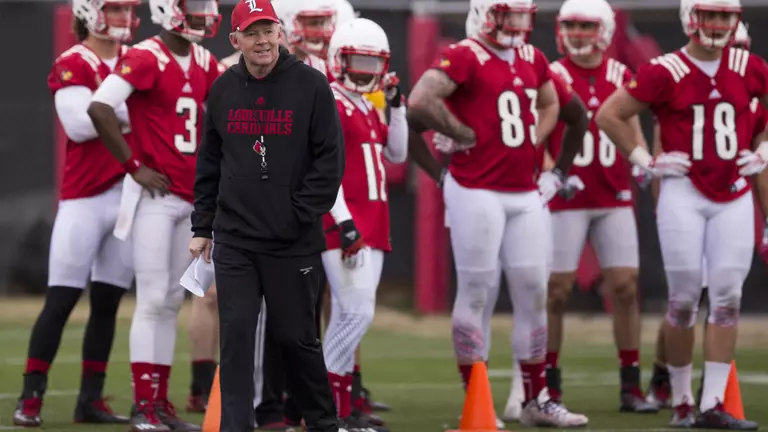 Petrino and the Cards Ready to Head to Nashville