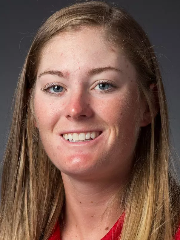 Louise Oxner - Headshot