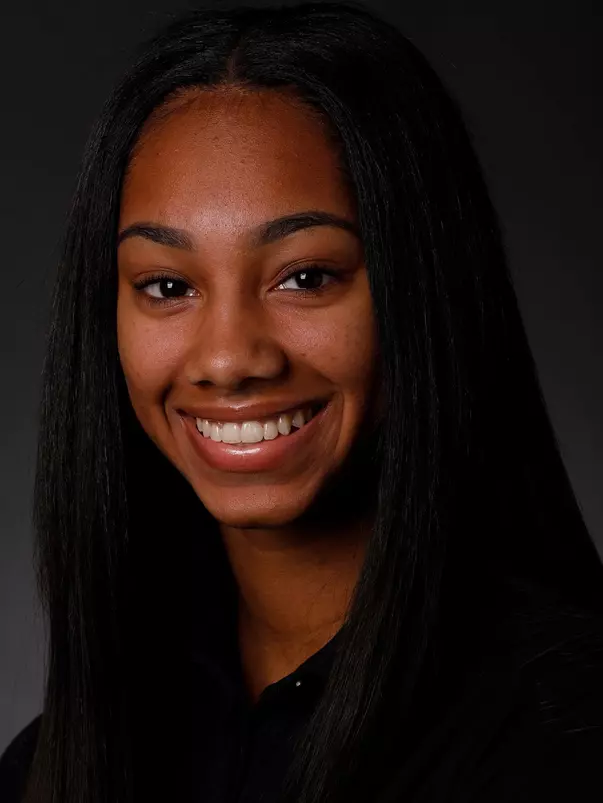 This is a head shot of Alivia Ash.