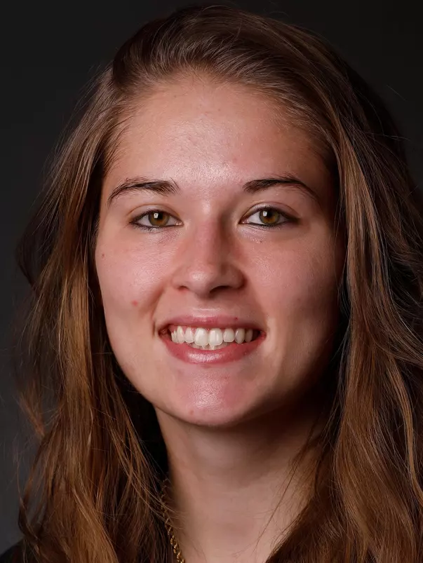 This is a head shot of Nika Karpenko.