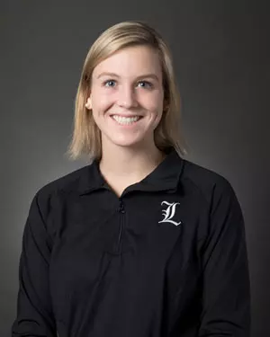 Izzy_Holmes_headshot_Web