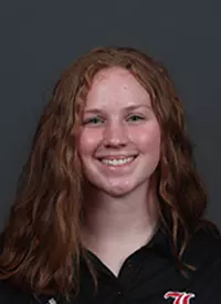 Carys Gossett Headshot