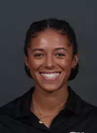 McKenzie Bell Headshot