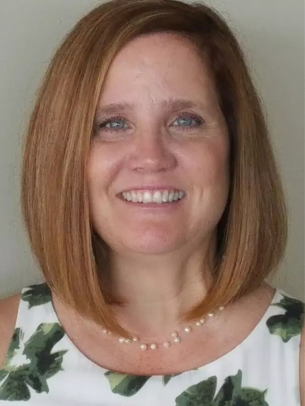 Elaine Jones headshot 2023