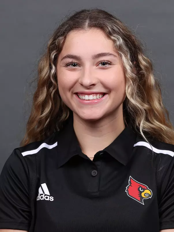 Ellie Maurer Headshot