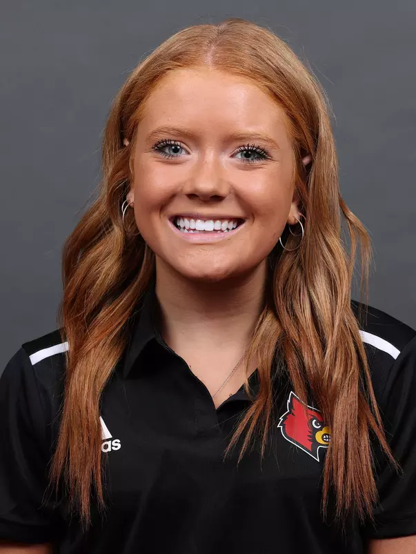 Heidi Meade Headshot