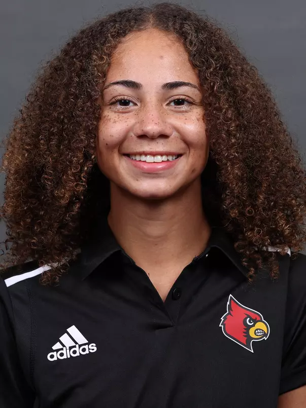 Layla Roebke Headshot