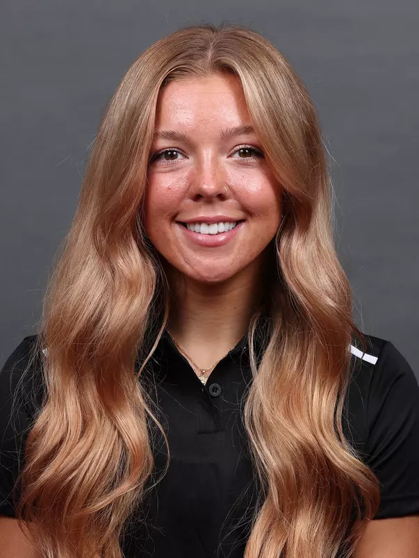 Maddy Castleberry Headshot