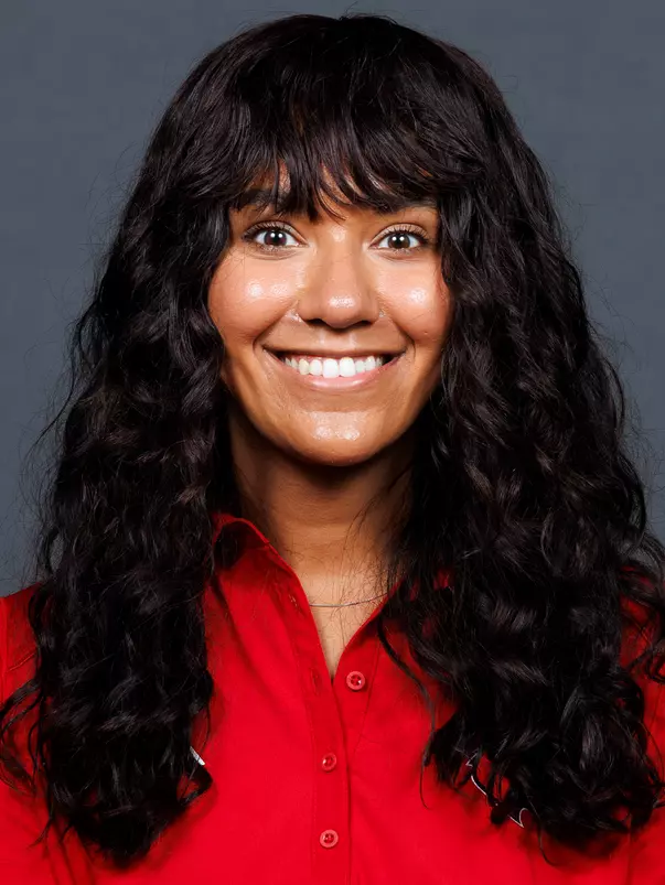 Danielle Jones Headshot 23