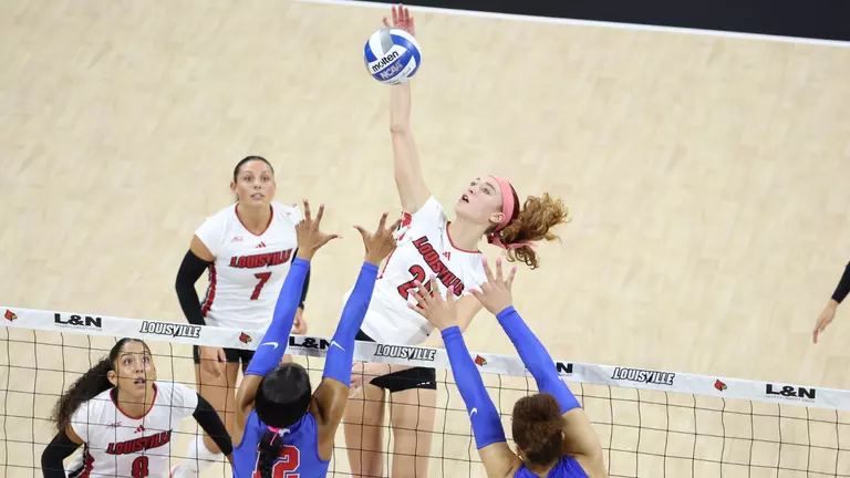 No. 4 Cards Fall to No. 8 SMU in Five Sets