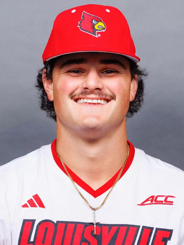 Tague Davis headshot 25