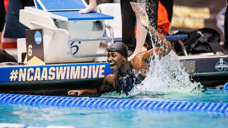 Cardinals Finish Seventh at NCAA Championships