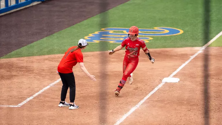 Cardinals Blast Past Pitt in 8-3 Series Opener