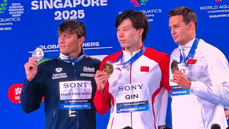 Petrashov Wins Bronze at World Championships in 100 Breaststroke