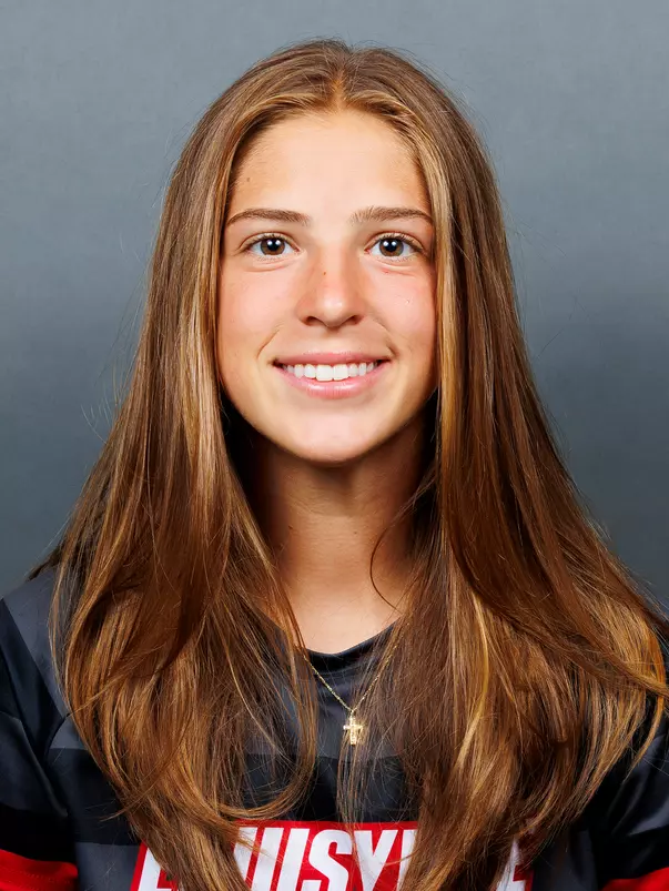 Amelia Swinarski head shot