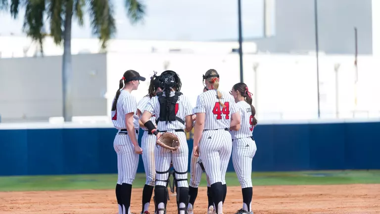 Cards Fall to FIU in Final Game of Felsberg Invitational