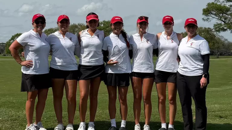 Women’s Golf Wins Riverbend Intercollegiate