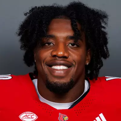 Micah Carter headshot