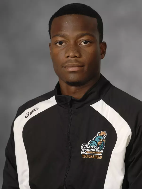 Carrington Fernandors Headshot 201