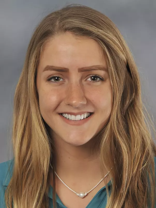 Shelby Ladewig 2019 BVB Head Shot