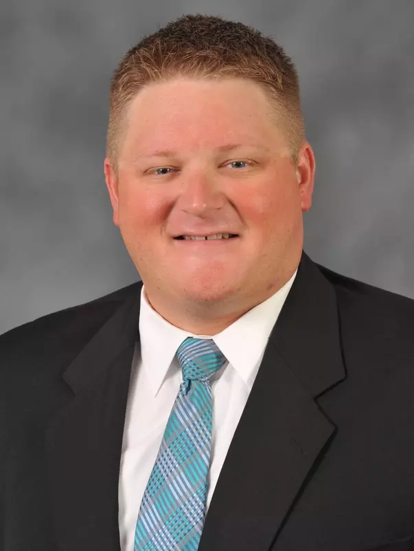 Brad Queen 2019 head shot
