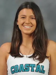 Jessie Mount 2019 headshot