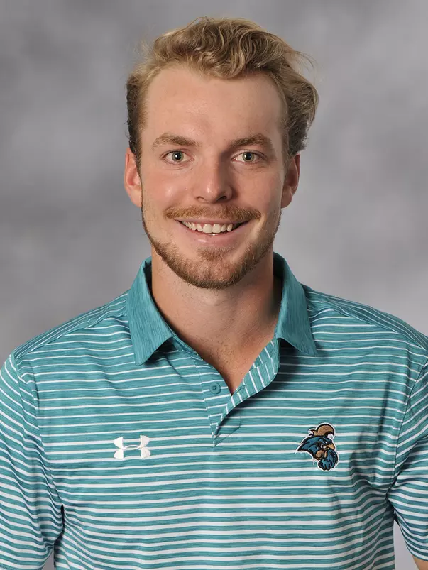 Daniel Overas 2017-18 headshot