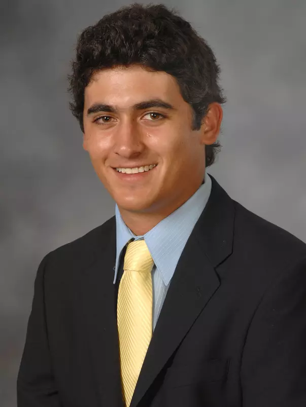 Roberto Ballesteros 2010-11 headshot
