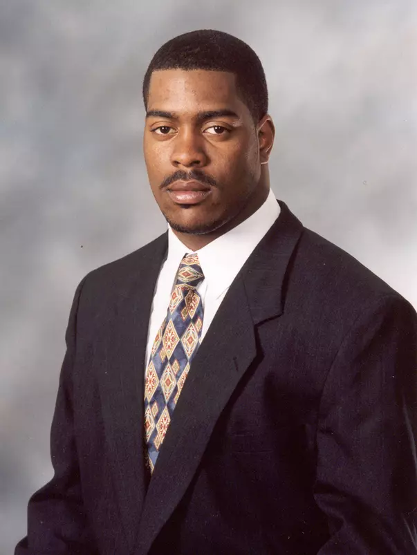 Ryan Lowery 2004 headshot
