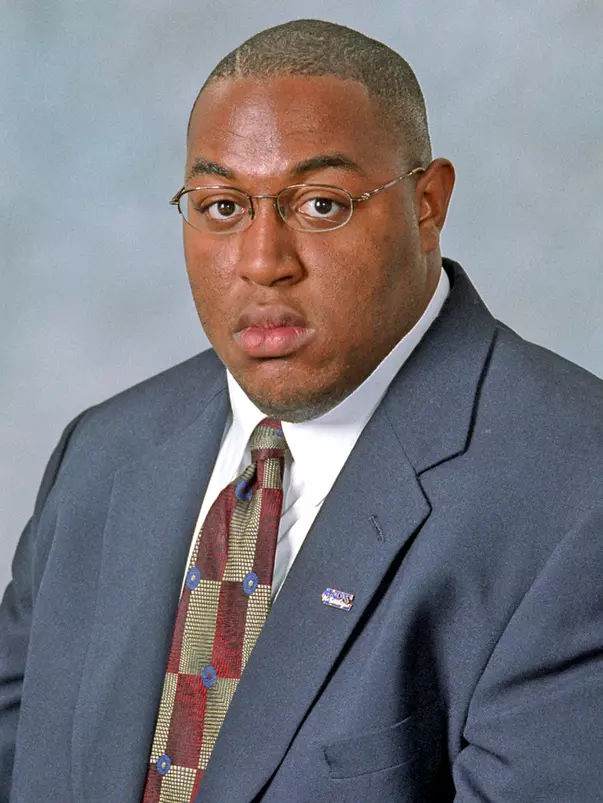 Brett Porterfield 2004 headshot