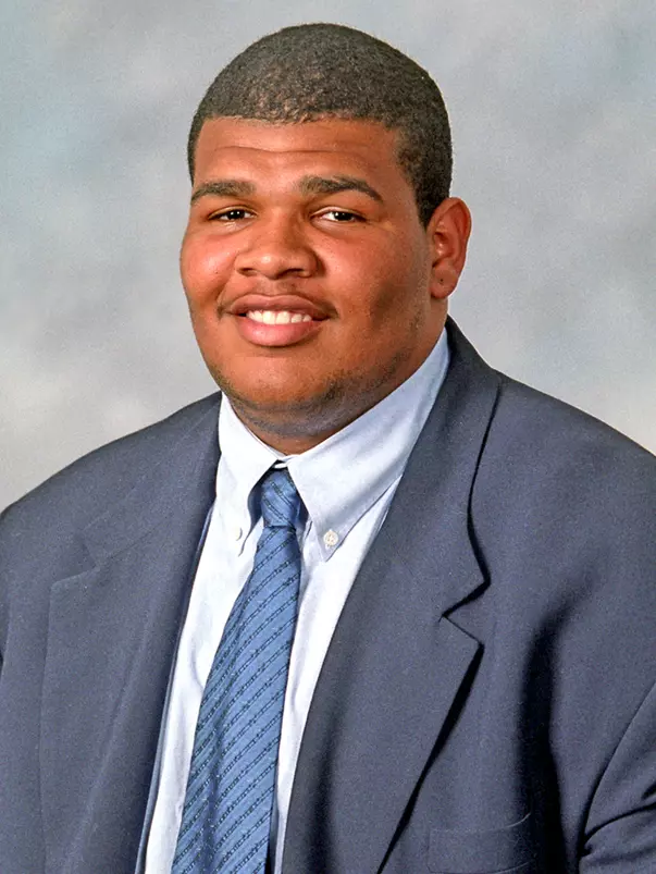 Robert Zapata 2004 headshot