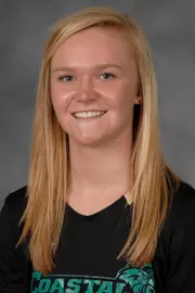 Caitlin Kratzer 2013 headshot