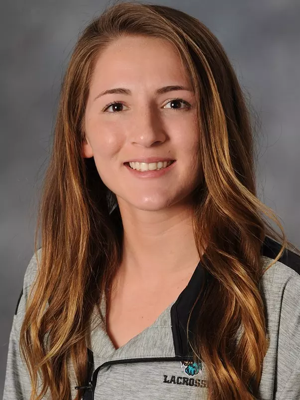 Karley Barreno 2017 headshot