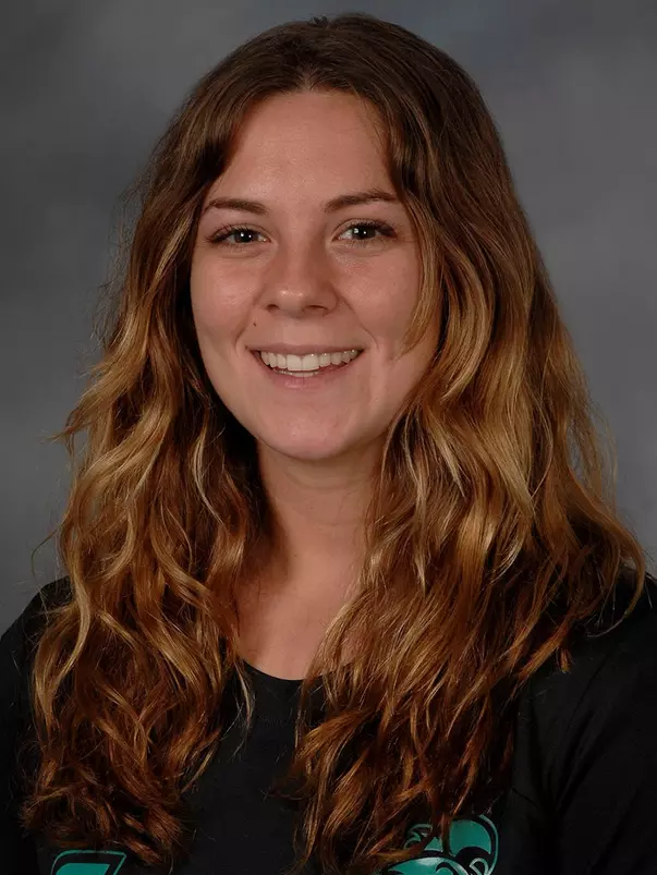 Ashley Manford 2013 headshot