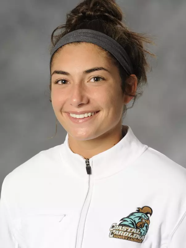 Gabby Vujanic 2016 headshot