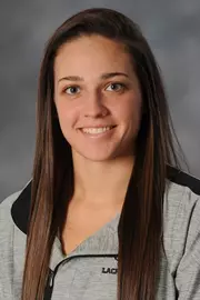 Holly McKee 2017 headshot