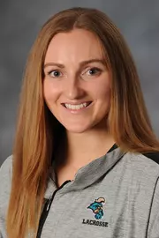 Maggie Carr 2017 headshot