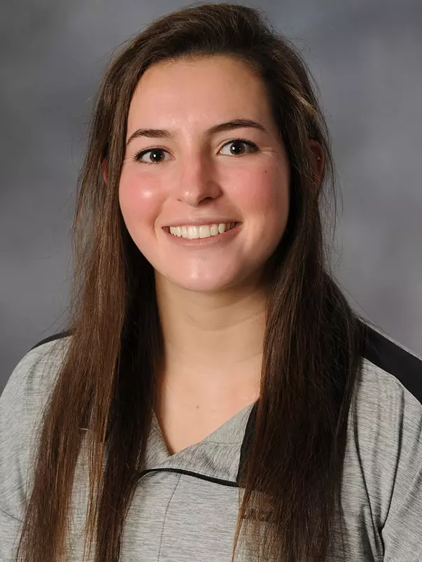 Taylor Pascale 2017headshot
