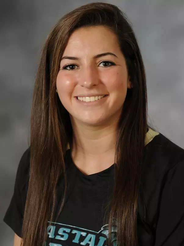 Taylor Pascale 2015 headshot