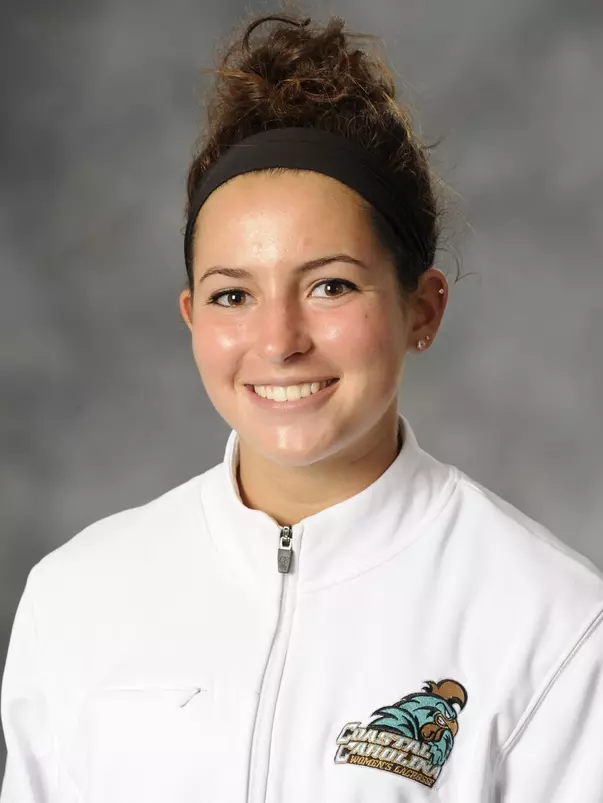 Taylor Pascale 2016 headshot