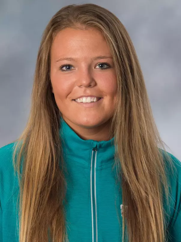 Julia Lucas 2018 headshot