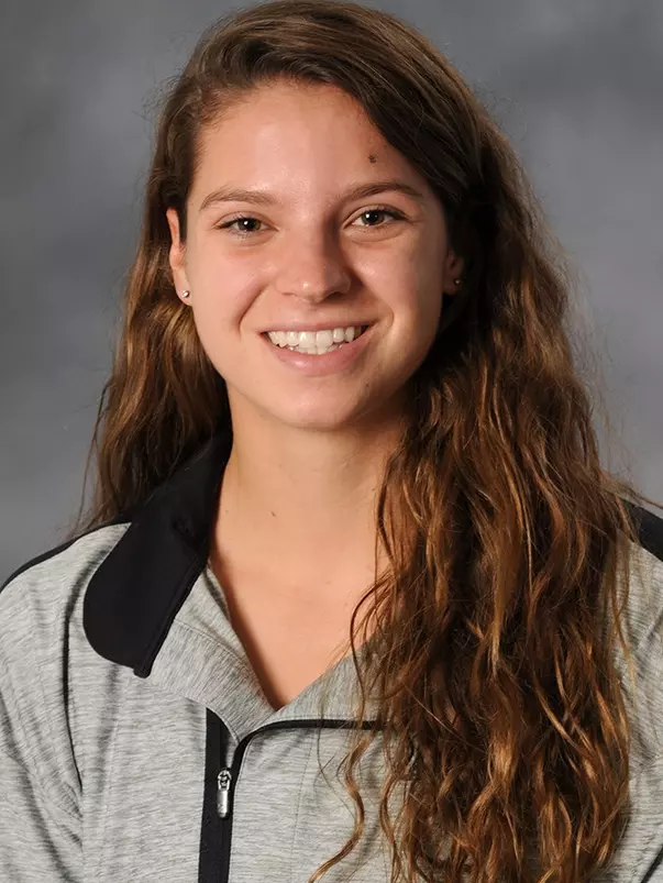 Madeline Bromley 2017 headshot