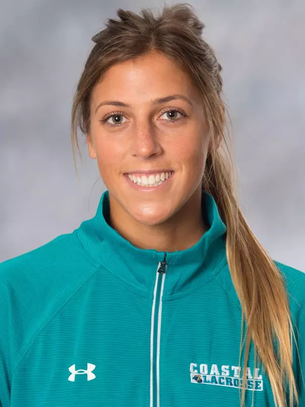 Lyla Robinson 2017 headshot