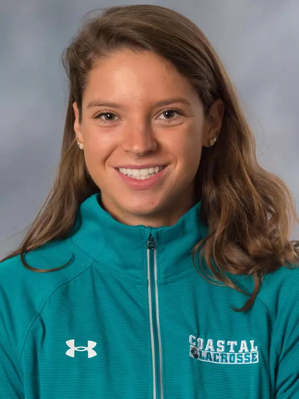 Madeline Bromley 2018 headshot