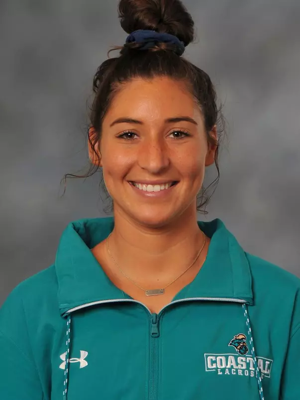 Anya McSorley 2019 headshot